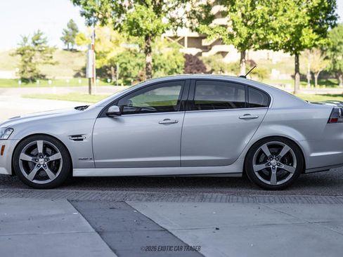 Used 2009 Pontiac G8 GXP RWD image 3