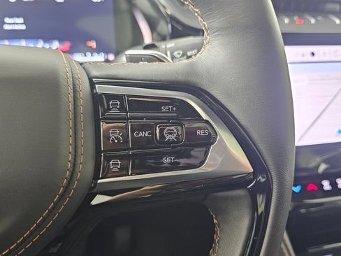 New 2026 Jeep Grand Cherokee L Summit AWD/4WD image 26