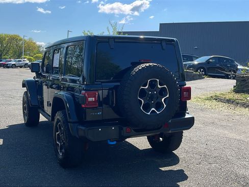 Used 2022 Jeep Wrangler Unlimited Rubicon 4xe w/ Cold Weather Group AWD/4WD image 8