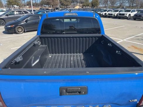 Used 2021 Toyota Tacoma SR5 image 4