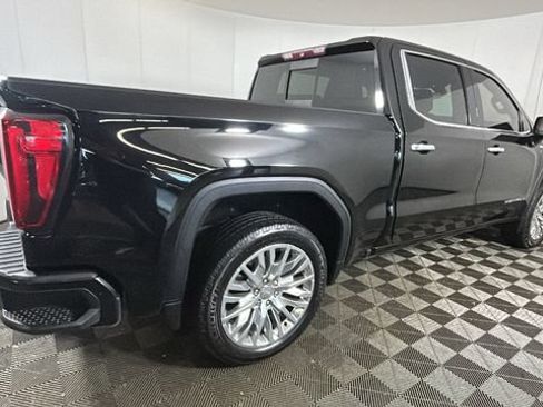 Used 2019 GMC Sierra 1500 Denali w/ Denali Ultimate Package AWD/4WD image 2