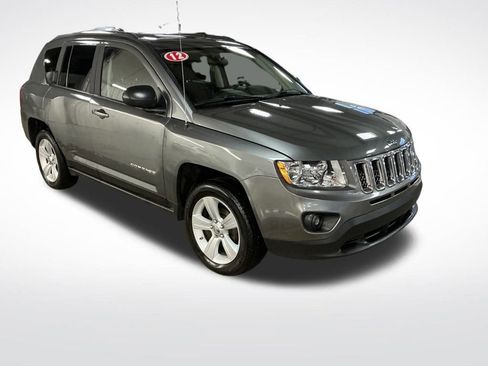 Used 2012 Jeep Compass Latitude w/ Sun/Sound Group image 8