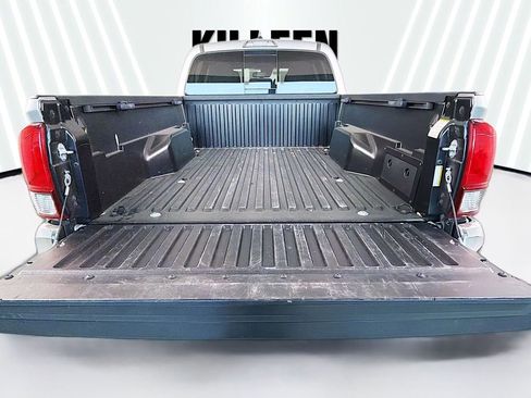 Used 2022 Toyota Tacoma SR5 image 24