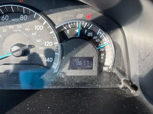 Used 2014 Toyota Camry SE FWD image 27