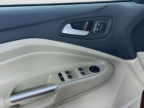 Used 2017 Ford Escape Titanium FWD image 20