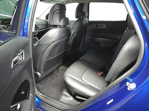 Used 2023 Kia Sportage SX image 32