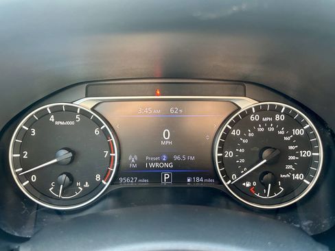 Used 2019 Nissan Altima 2.5 SV FWD image 19