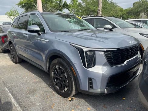 Certified 2024 Kia Sorento S w/ Panoramic Sunroof Package image 10