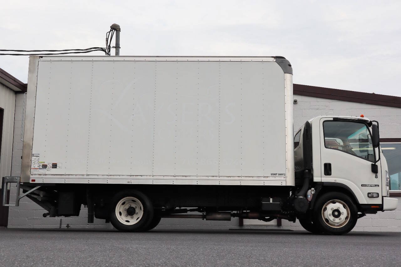 Used 2021 Isuzu NPR RWD image 1