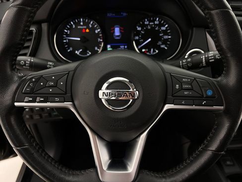 Used 2019 Nissan Rogue SV w/ Premium Package image 19