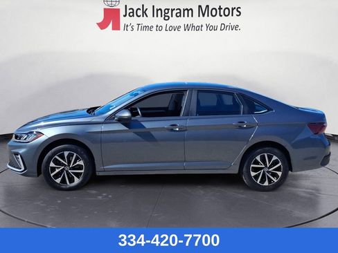 Used 2025 Volkswagen Jetta S image 2