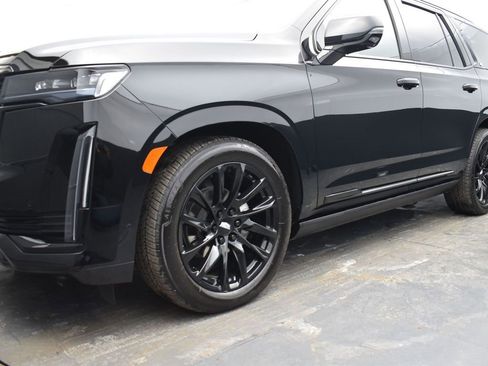 Certified 2024 Cadillac Escalade Sport Platinum w/ LPO, ONYX Package image 41