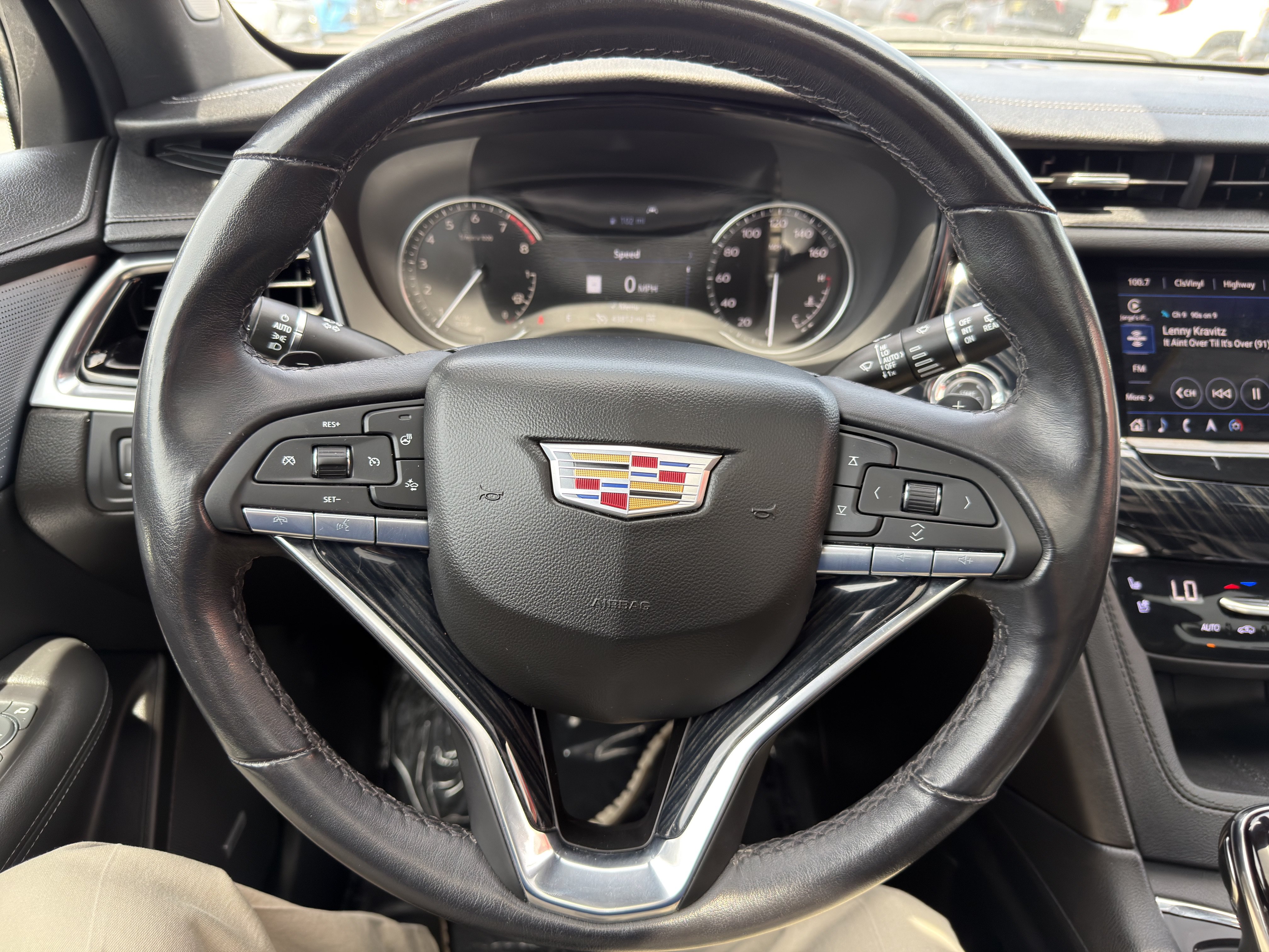 Used 2024 Cadillac XT6 Premium Luxury AWD/4WD image 29