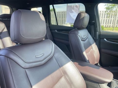 Certified 2023 Cadillac XT6 Premium Luxury w/ LPO, Floor Liner Package AWD/4WD image 45