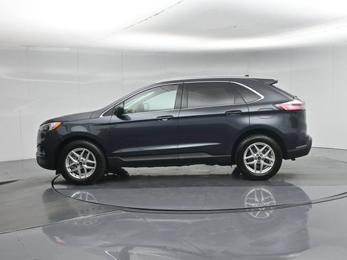 Certified 2024 Ford Edge SEL w/ Convenience Package AWD/4WD image 32