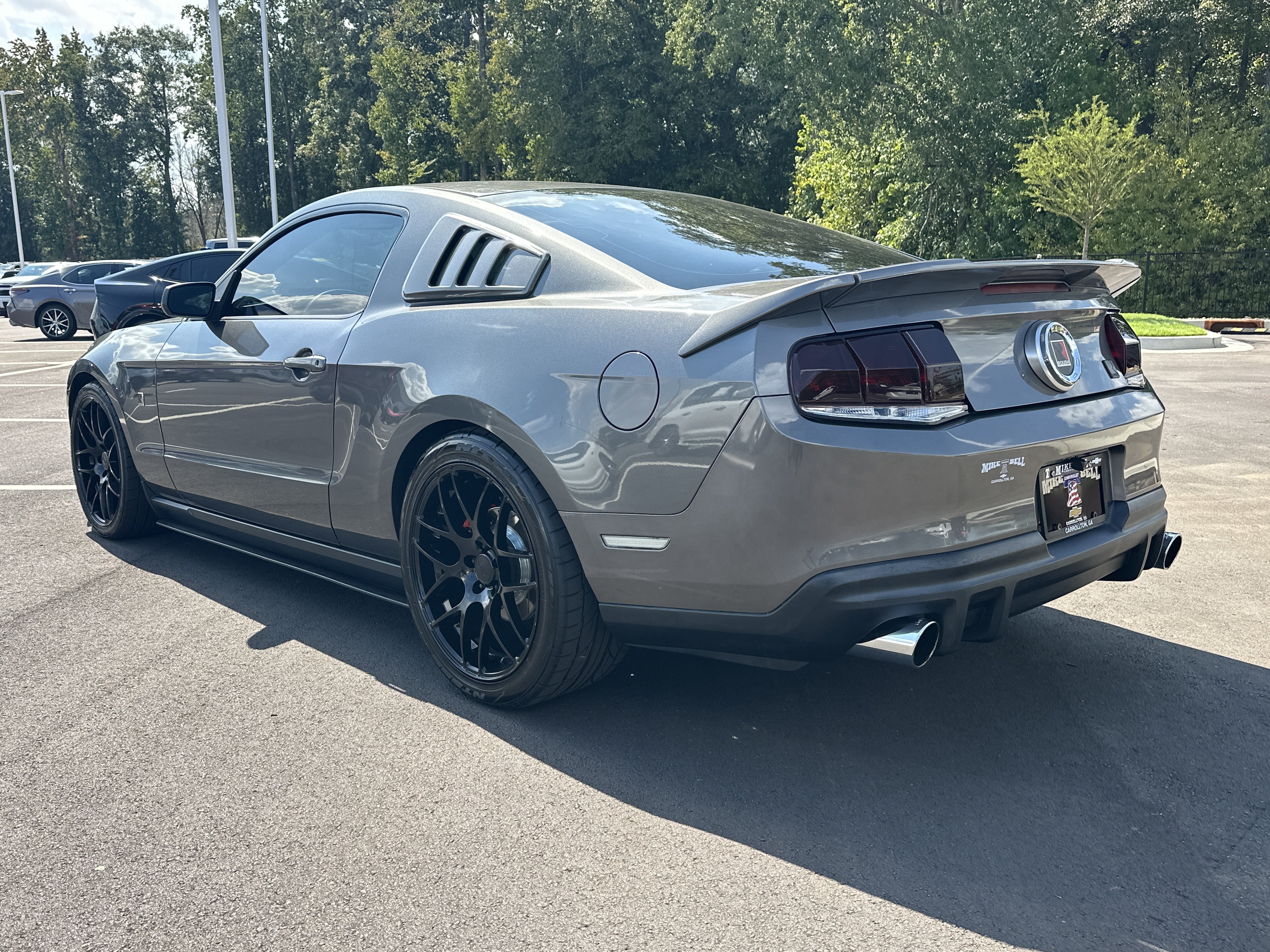 Used 2010 Ford Mustang GT RWD image 6