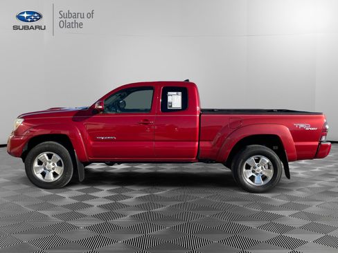 Used 2012 Toyota Tacoma 4x4 Access Cab V6 image 7