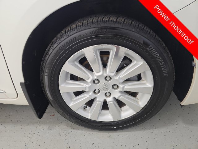 Used 2013 Toyota Sienna Limited w/ Premium Pkg AWD/4WD image 8