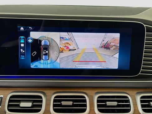 New 2026 Mercedes-Benz GLS 450 4MATIC image 18