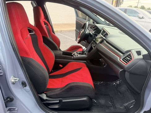 Used 2019 Honda Civic Type R image 11