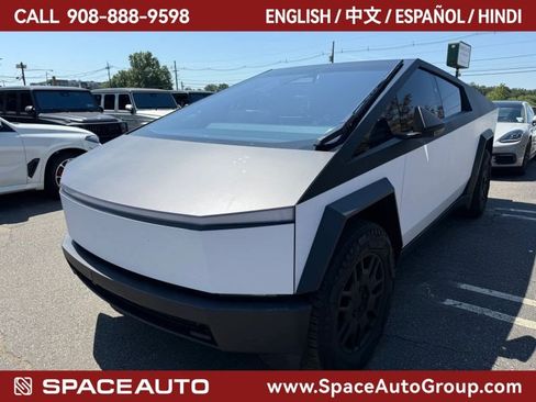 Used 2024 Tesla Cybertruck AWD Crew Cab image 1