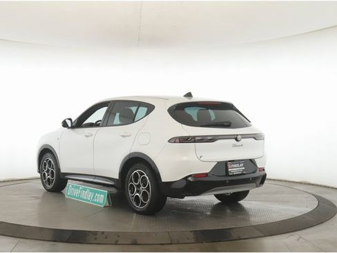 Used 2024 Alfa Romeo Tonale Ti image 8