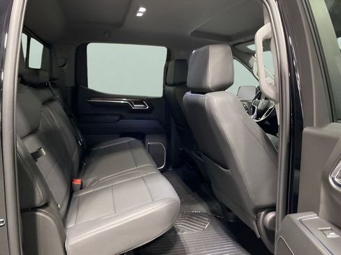 Used 2023 Chevrolet Silverado 1500 LT Trail Boss w/ Convenience Package II AWD/4WD image 23