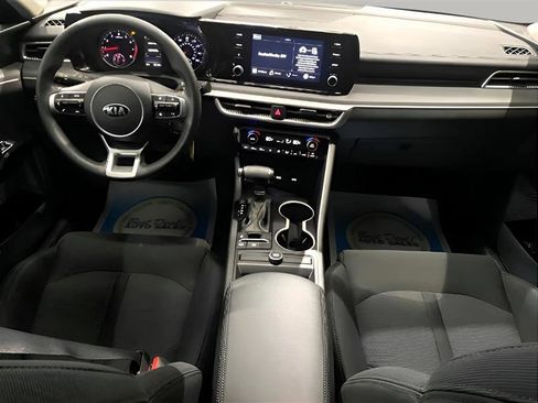 Used 2021 Kia K5 LX image 10