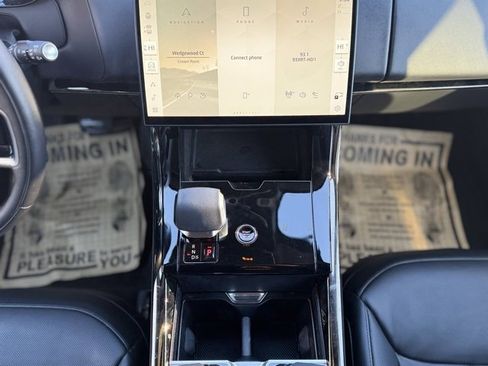 Certified 2025 Land Rover Range Rover Sport SE image 27