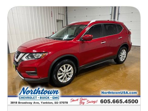 Used 2017 Nissan Rogue SV w/ SV Premium Package AWD/4WD image 1