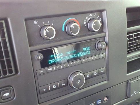 New 2025 Chevrolet Express 3500 w/ Power Convenience Package image 5