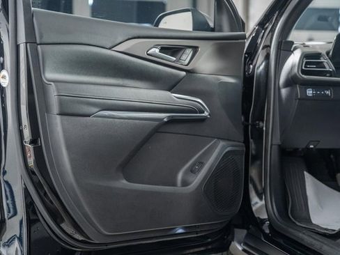 Used 2024 Chevrolet Traverse LS w/ Midnight/Sport Edition image 37