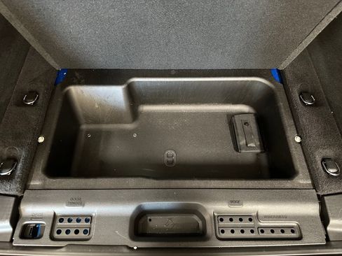 Used 2024 Jeep Wrangler Unlimited Sport AWD/4WD image 42