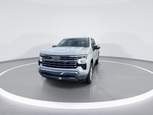 Used 2022 Chevrolet Silverado 1500 LTZ w/ LTZ Premium Package image 3