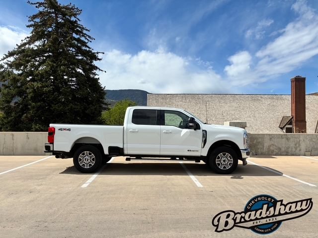 Used 2025 Ford F250 Lariat AWD/4WD image 3