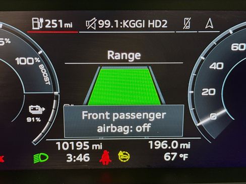 Used 2023 Audi Q4 e-tron Premium Plus w/ Premium Plus image 12