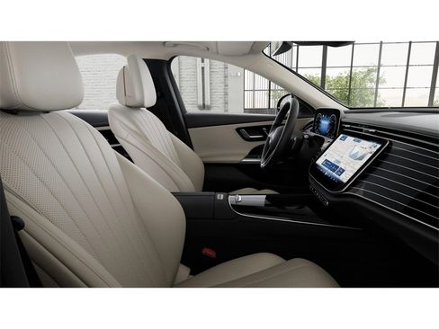 New 2026 Mercedes-Benz E 350 4MATIC Sedan image 4