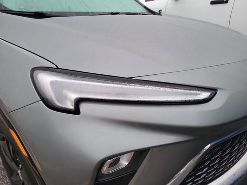 Used 2025 Buick Encore GX Sport Touring w/ Comfort Package image 2