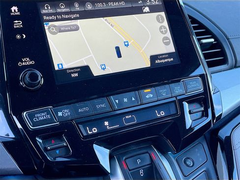 Used 2023 Honda Odyssey Touring image 16