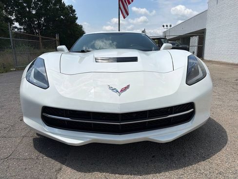 Used 2019 Chevrolet Corvette Stingray Coupe w/ 1LT RWD image 7