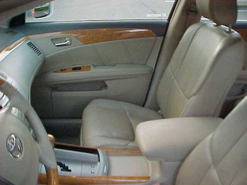 Used 2006 Toyota Avalon Limited FWD image 15