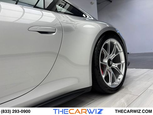 Used 2023 Porsche 911 GT3 image 17