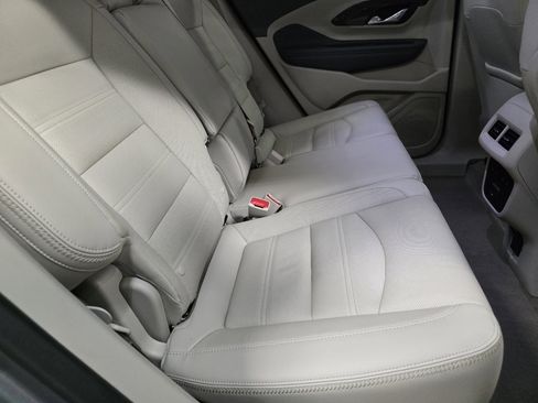 Used 2024 GMC Terrain Denali w/ Denali Premium Package image 22