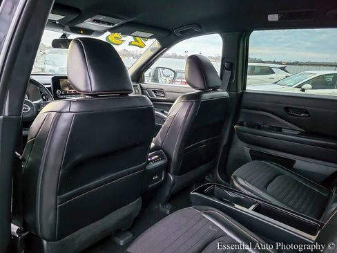 Used 2023 Nissan Pathfinder Rock Creek image 14