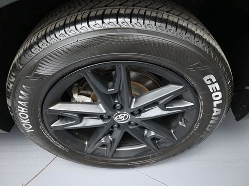 Certified 2025 Toyota Grand Highlander AWD Hybrid image 15