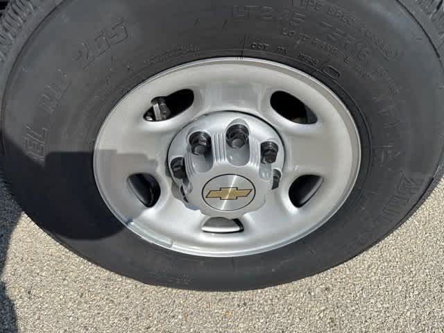 New 2025 Chevrolet Express 3500 Extended w/ Driver Convenience Package RWD image 35