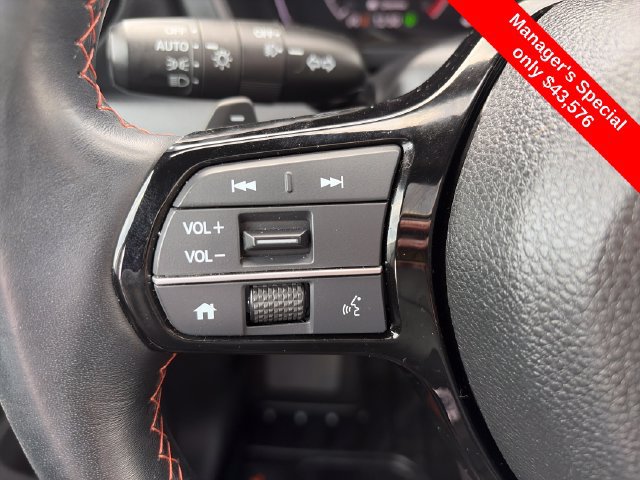Used 2025 Honda Pilot TrailSport image 17