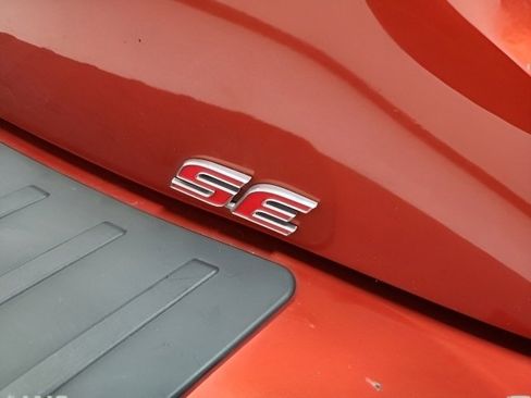 Used 2019 Toyota Corolla SE image 12