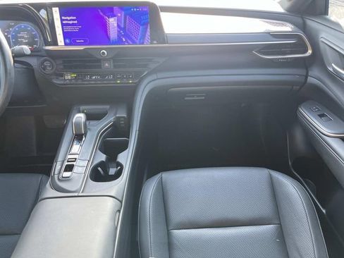 Used 2023 Toyota Crown w/ Advanced Technology Package AWD/4WD image 13