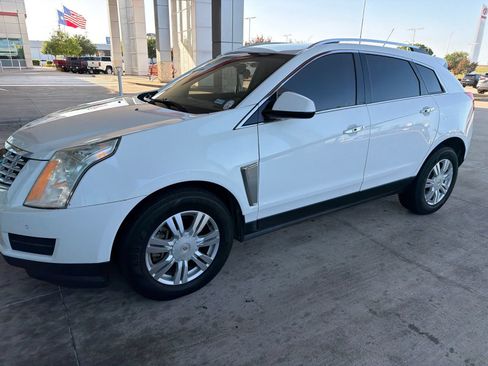Used 2015 Cadillac SRX Luxury FWD image 1